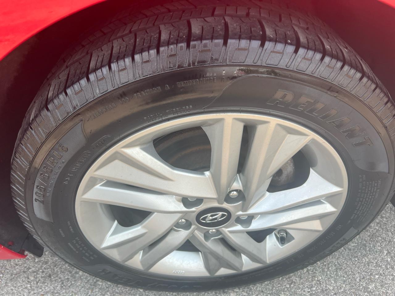 Hyundai Elantra SEL 2.0L Auto 2020