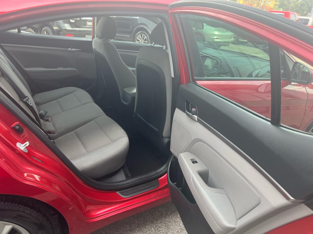 Hyundai Elantra SEL 2.0L Auto 2020