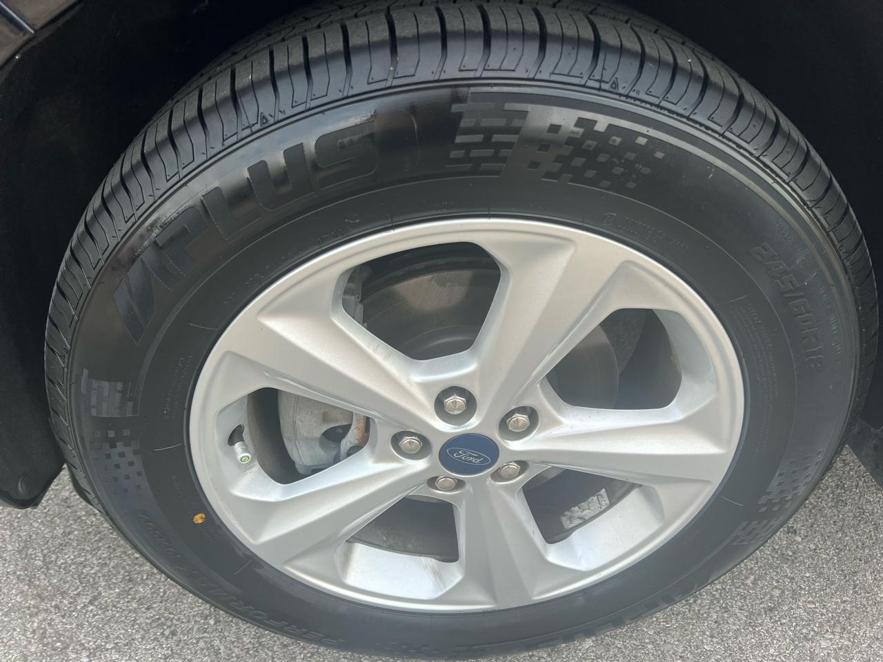 Ford Edge SE FWD 2020