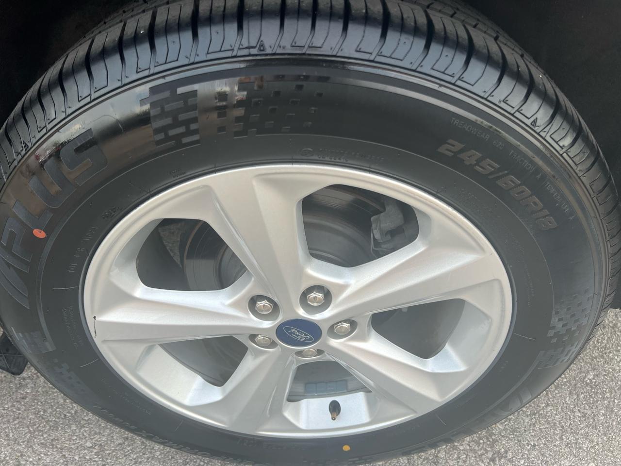 Ford Edge SE FWD 2020