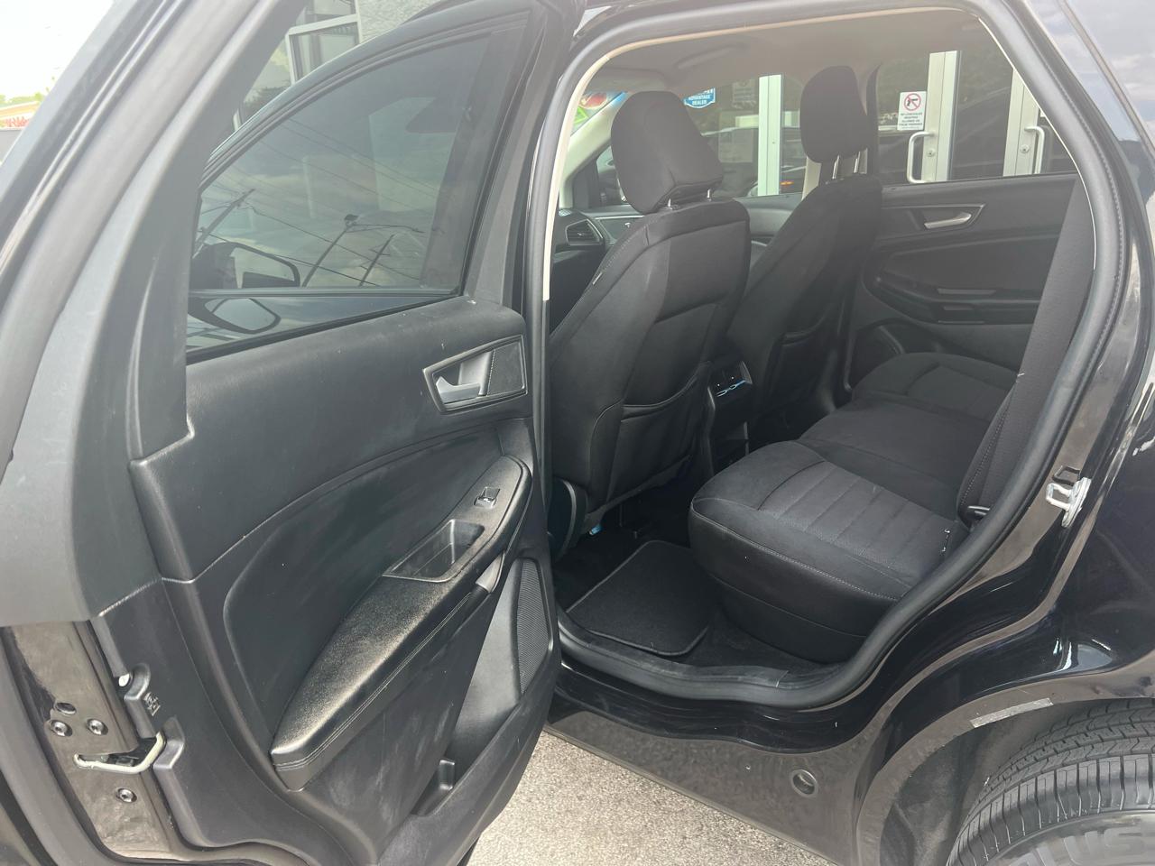 Ford Edge SE FWD 2020