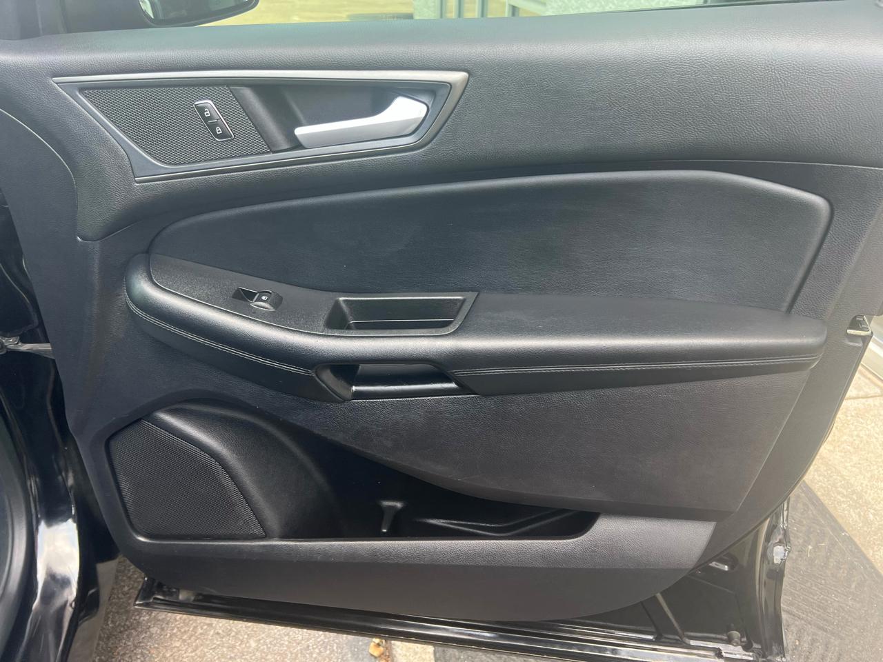 Ford Edge SE FWD 2020