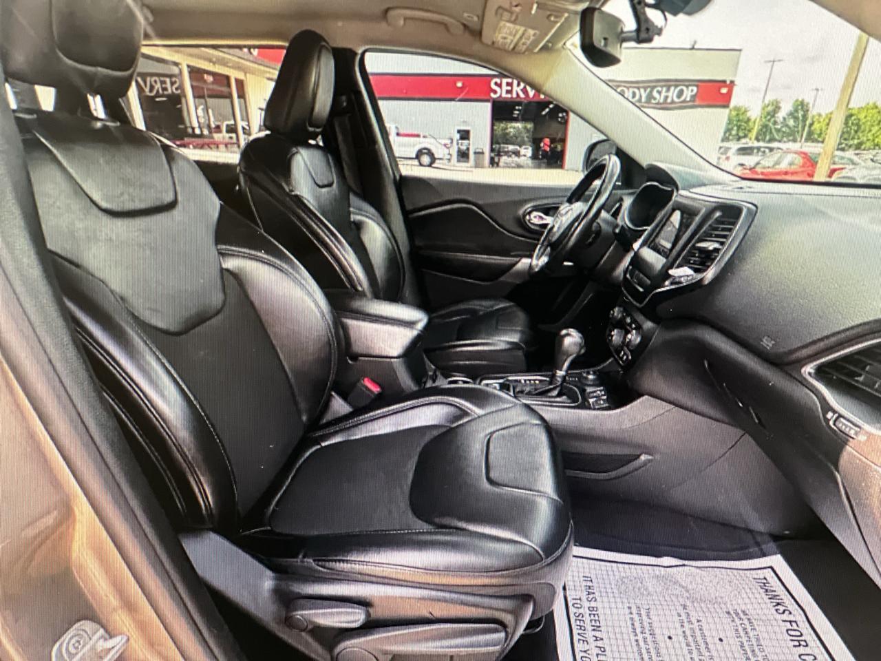 Jeep Cherokee 4dr Limited 2019