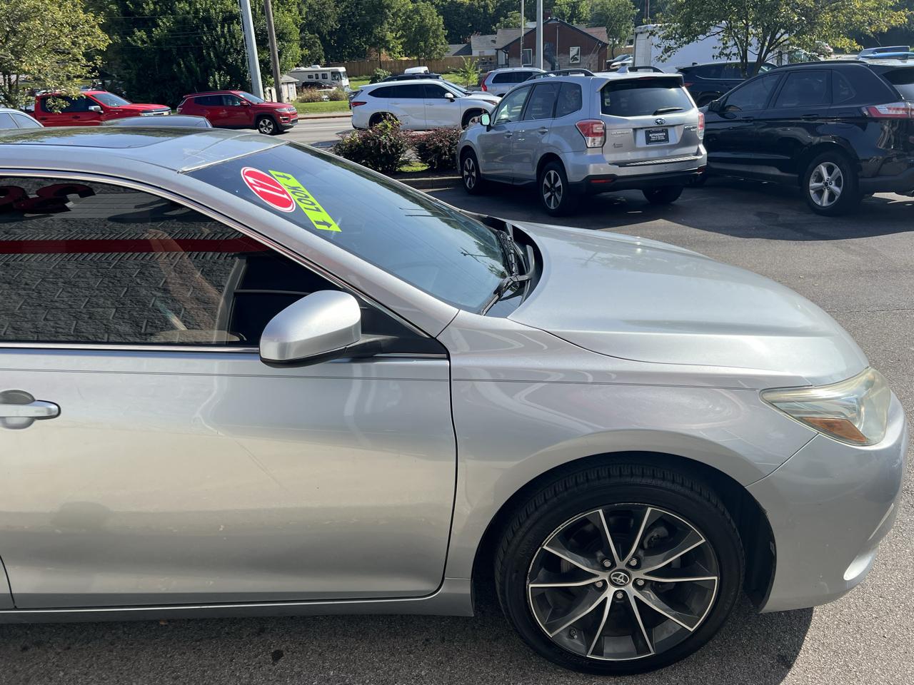Toyota Camry XLE Auto (Natl) 2017