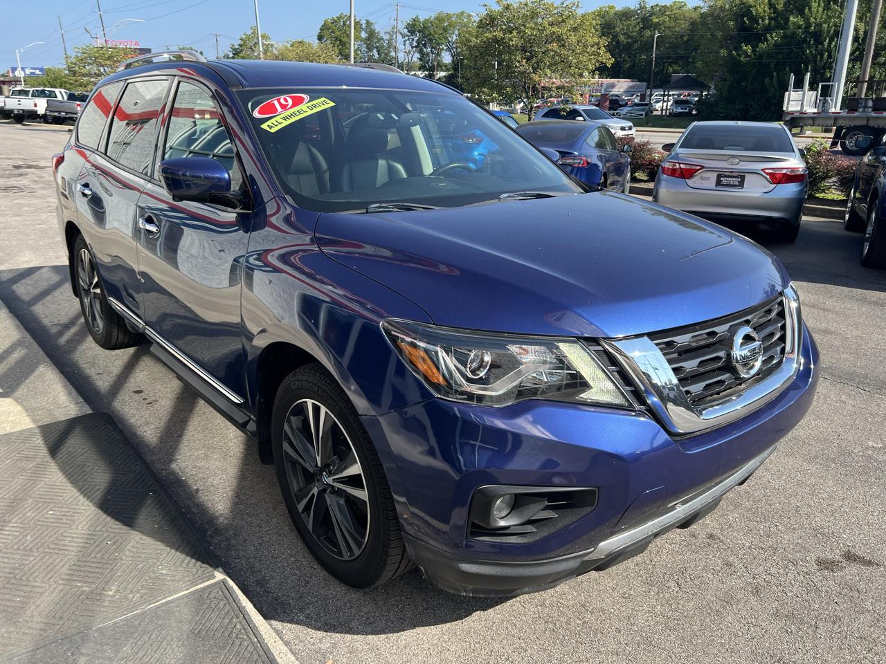 Nissan Pathfinder 4x4 Platinum 2019