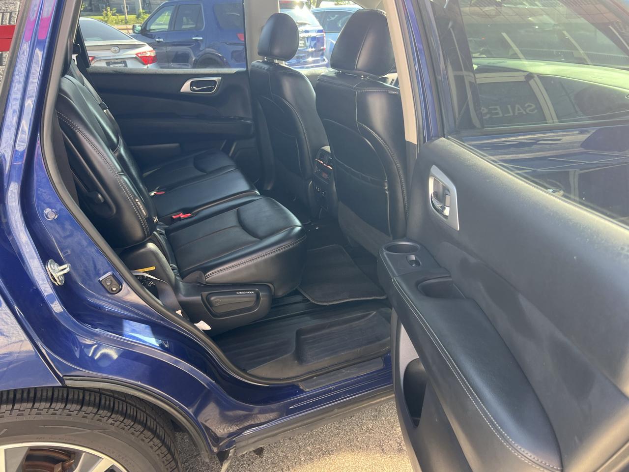 Nissan Pathfinder 4x4 Platinum 2019