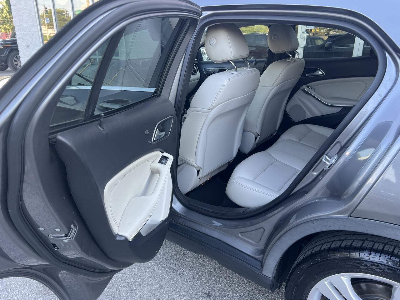 Mercedes-Benz GLA-Class 4MATIC 4dr GLA 250 2015