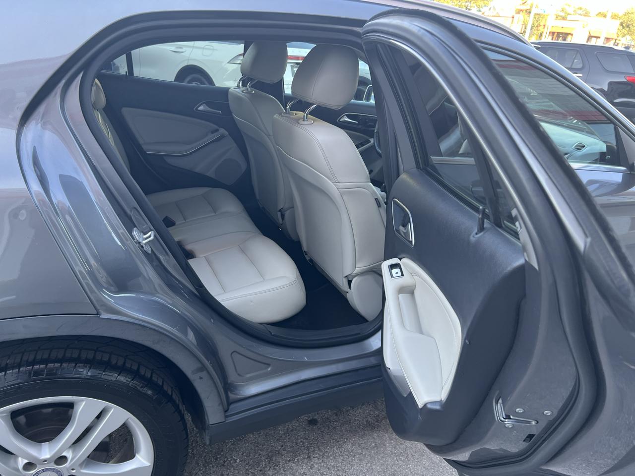 Mercedes-Benz GLA-Class 4MATIC 4dr GLA 250 2015