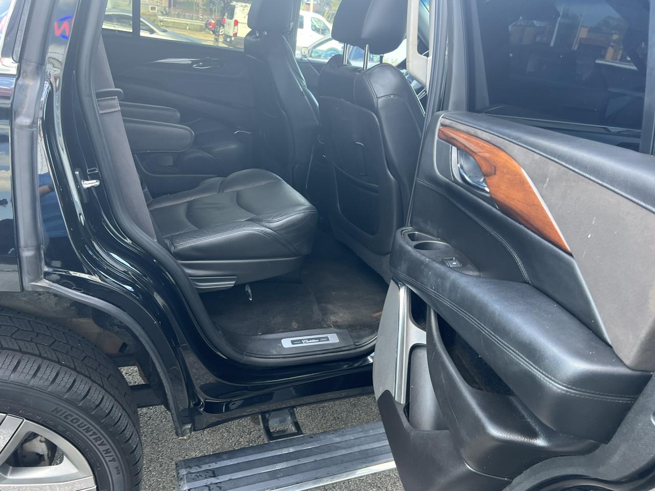 Cadillac Escalade 2WD 4dr Premium Collection 2016