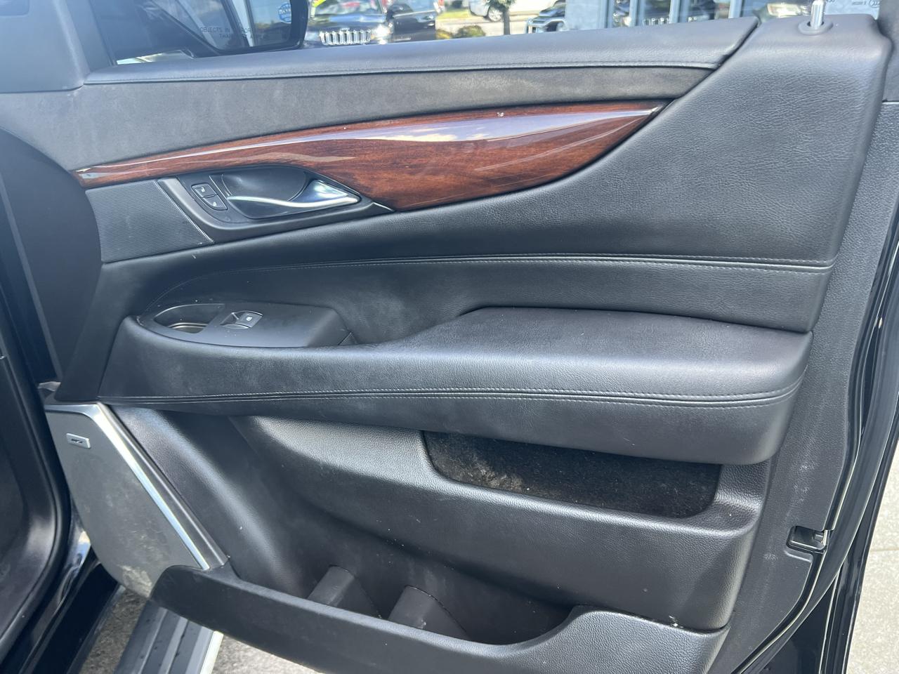 Cadillac Escalade 2WD 4dr Premium Collection 2016
