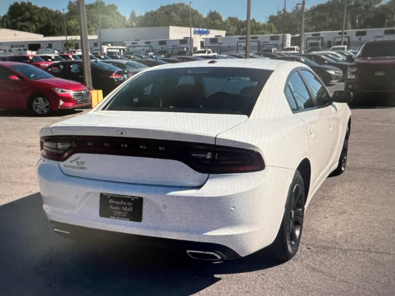 Dodge Charger 4dr Sdn SXT RWD 2021