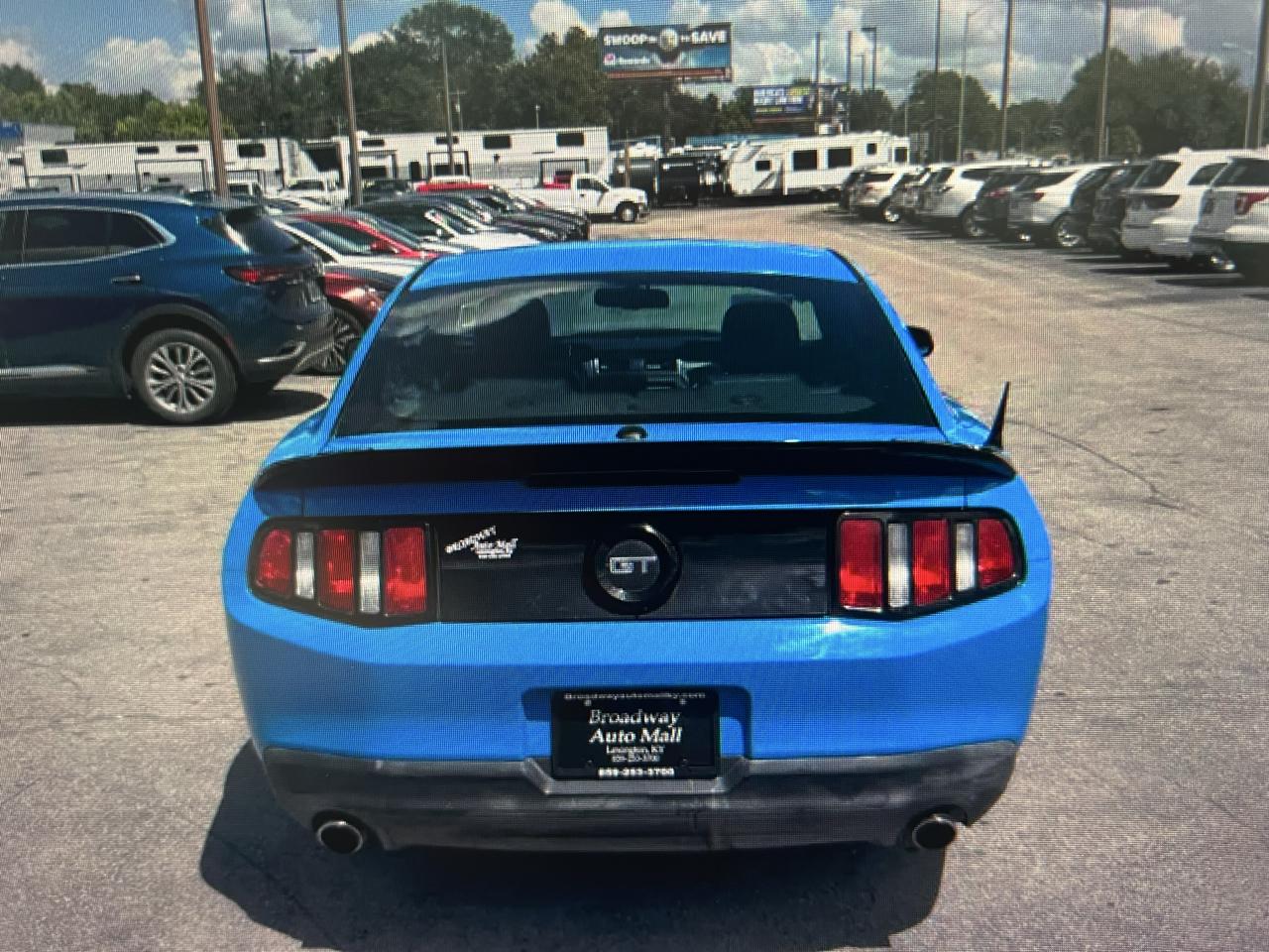 Ford MUSTANG GT  2010