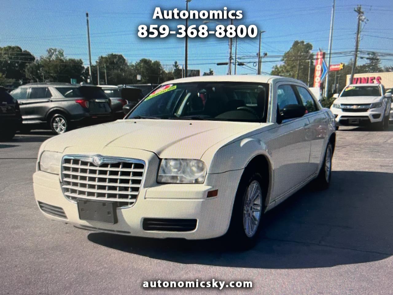 Chrysler 300 4dr Sdn 300 LX RWD 2009