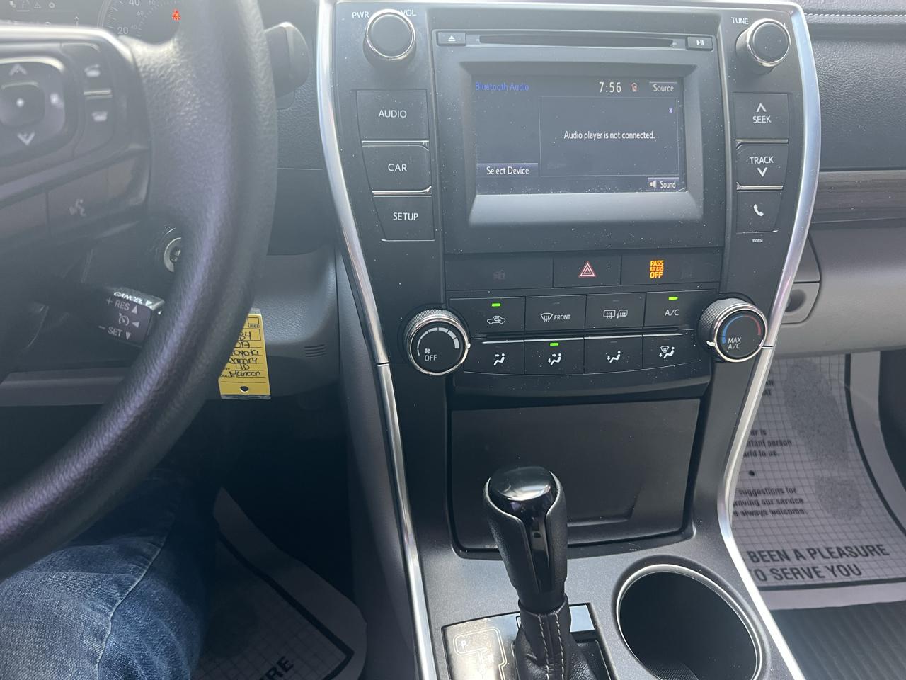Toyota Camry XLE Auto (Natl) 2017