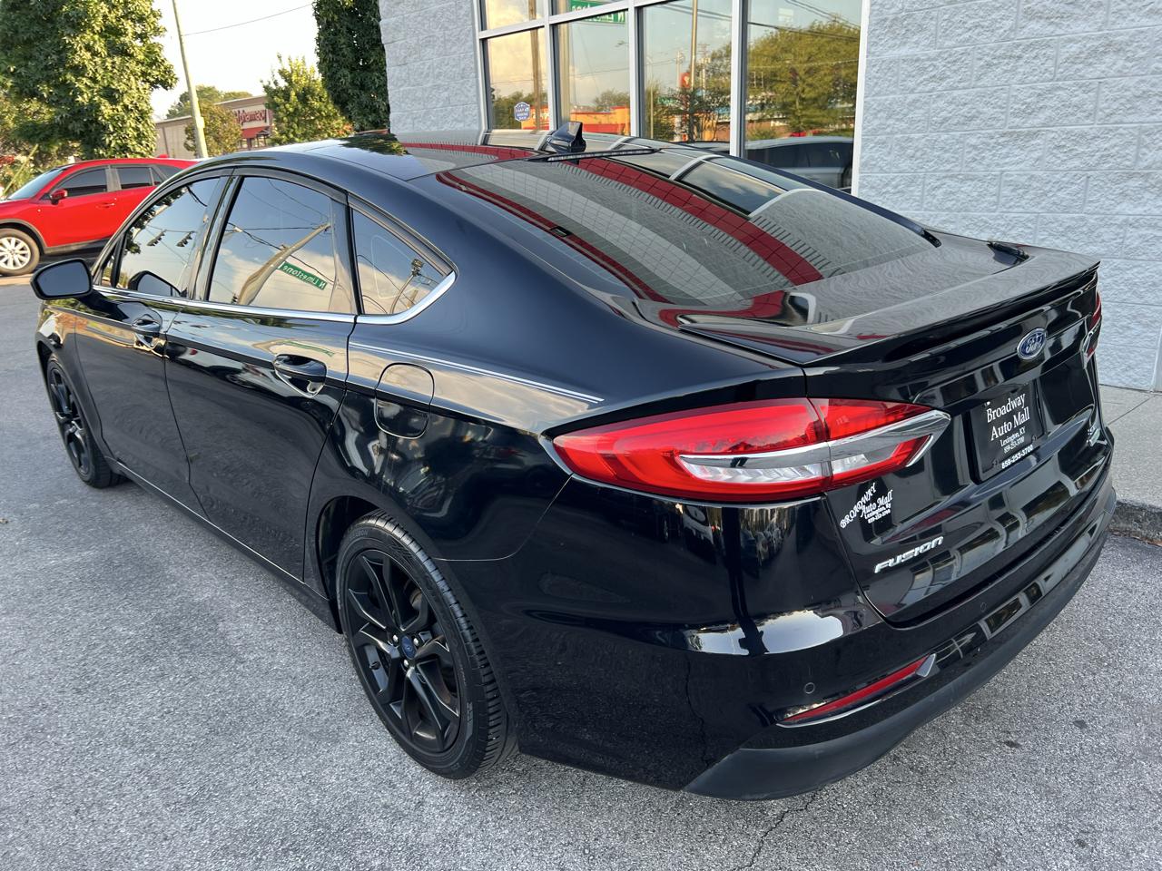 Ford Fusion SE FWD 2020