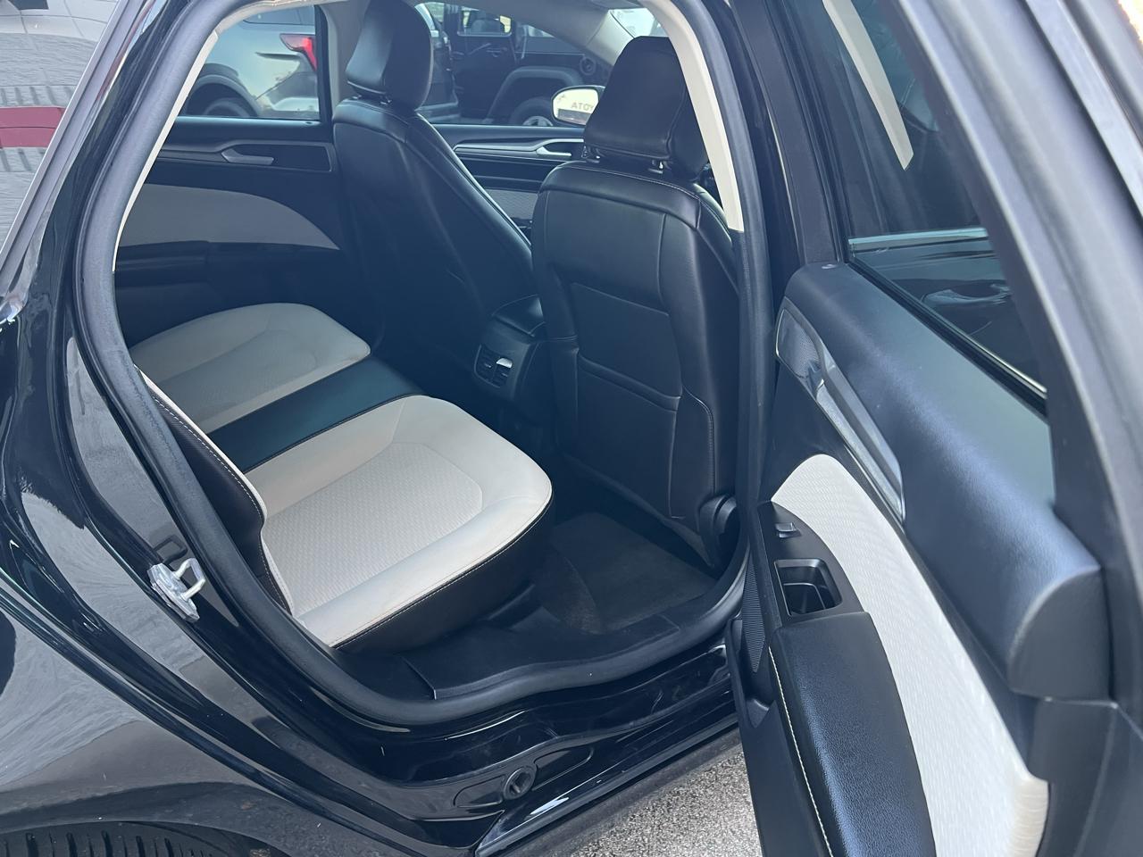 Ford Fusion SE FWD 2020
