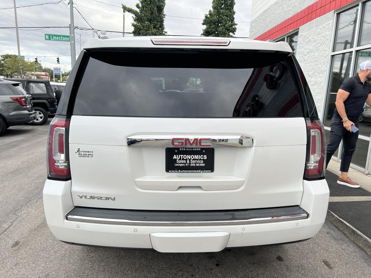 GMC Yukon 4WD 4dr Denali 2016