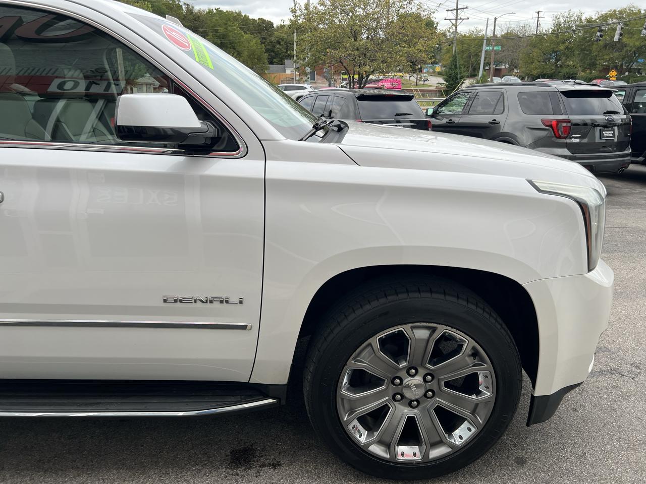 GMC Yukon 4WD 4dr Denali 2016
