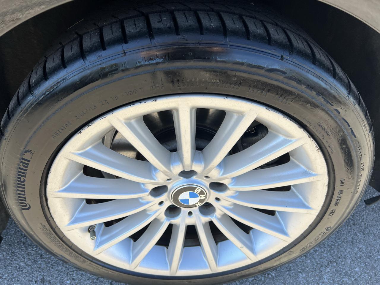 BMW 5 Series 4dr Sdn 535i RWD 2012