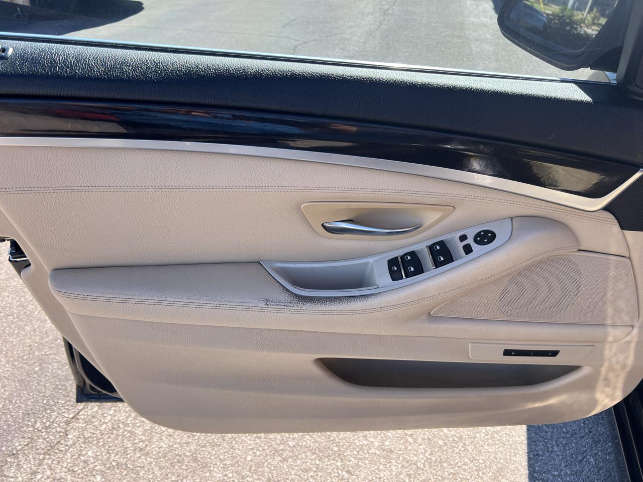 BMW 5 Series 4dr Sdn 535i RWD 2012