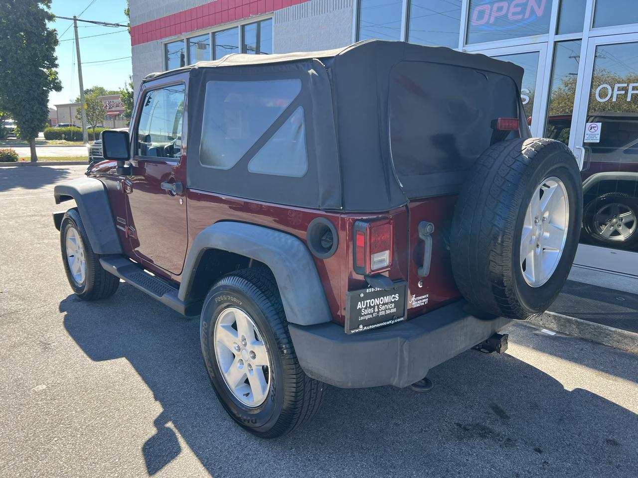 Jeep Wrangler 4WD 2dr Sport 2010