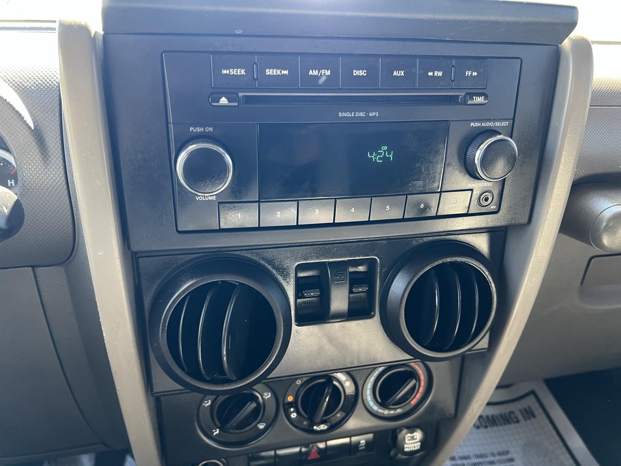 Jeep Wrangler 4WD 2dr Sport 2010