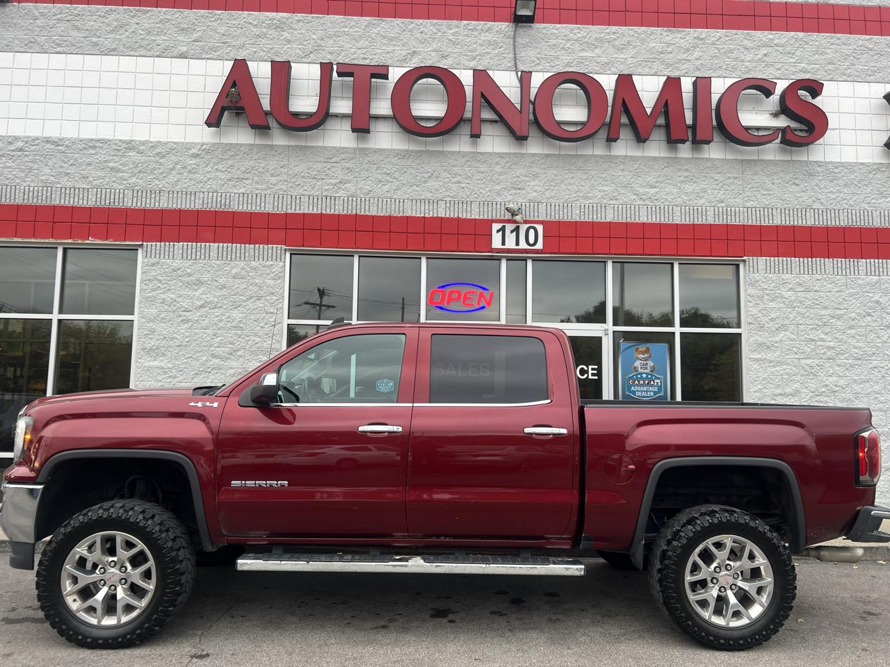 GMC Sierra 1500 4WD Crew Cab 143.5" SLT 2017