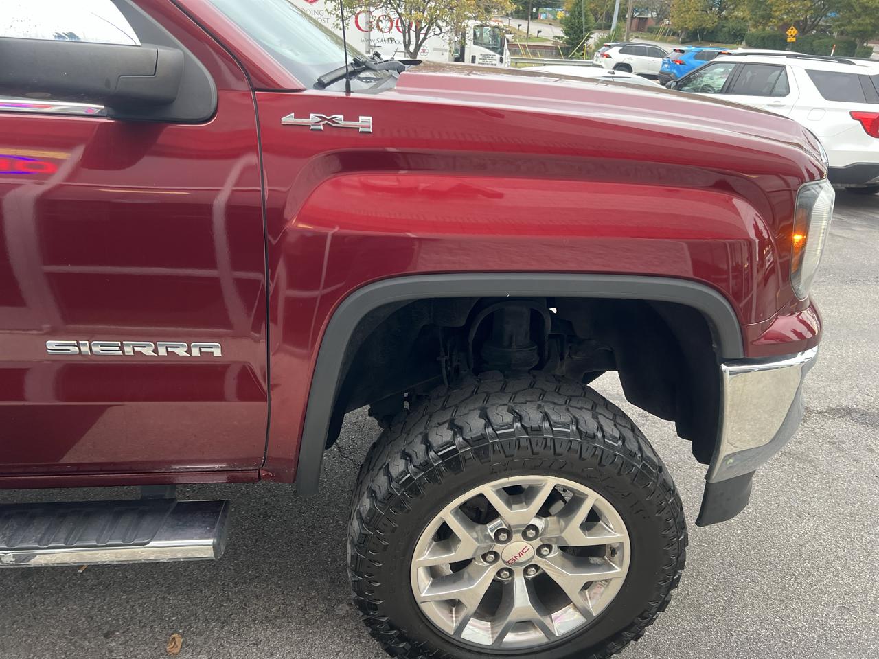 GMC Sierra 1500 4WD Crew Cab 143.5" SLT 2017