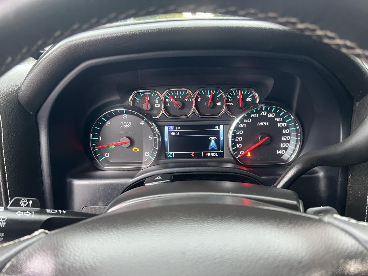 GMC Sierra 1500 4WD Crew Cab 143.5" SLT 2017