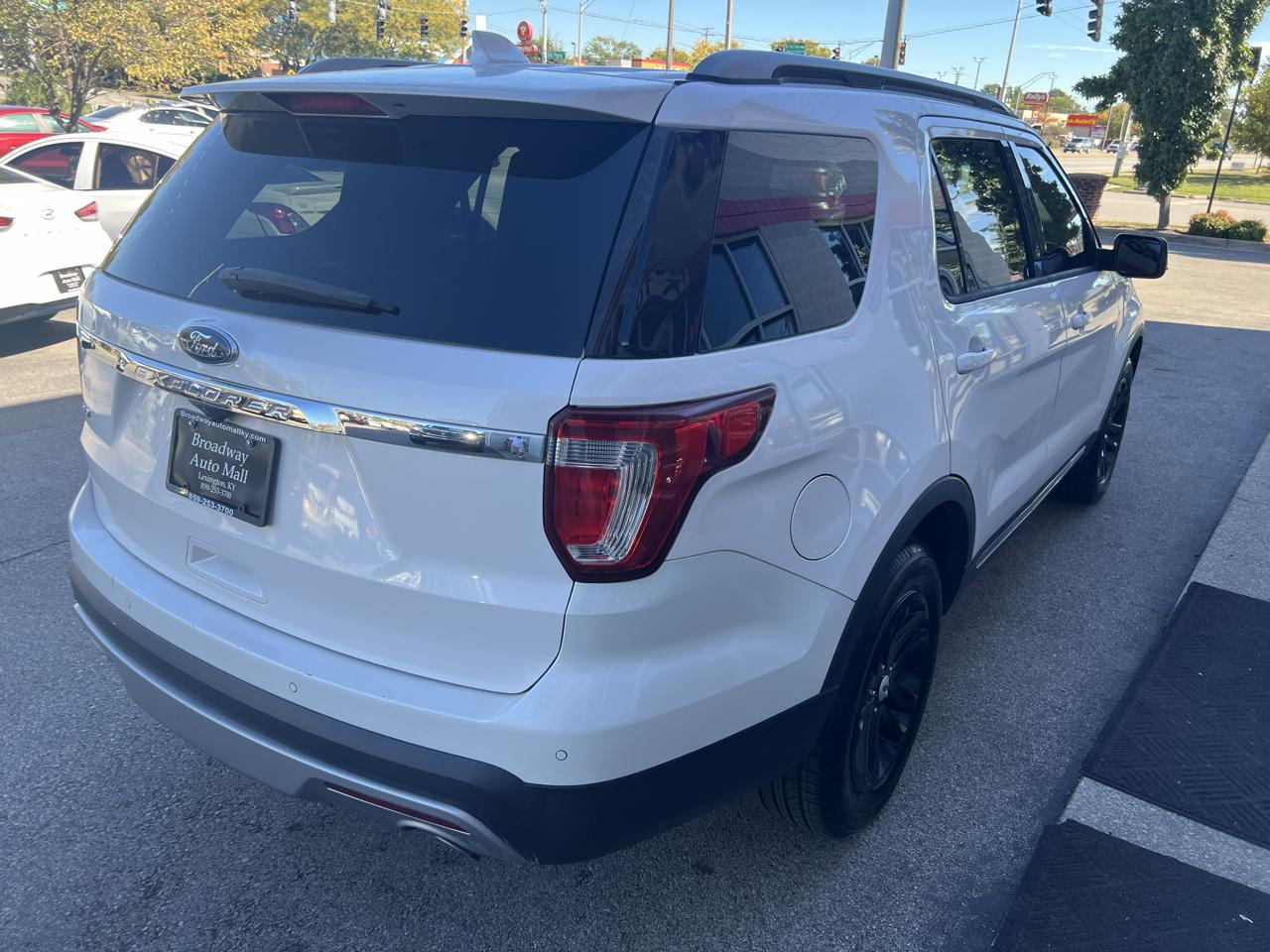 Ford Explorer 2WD 4dr V6 Limited 2017