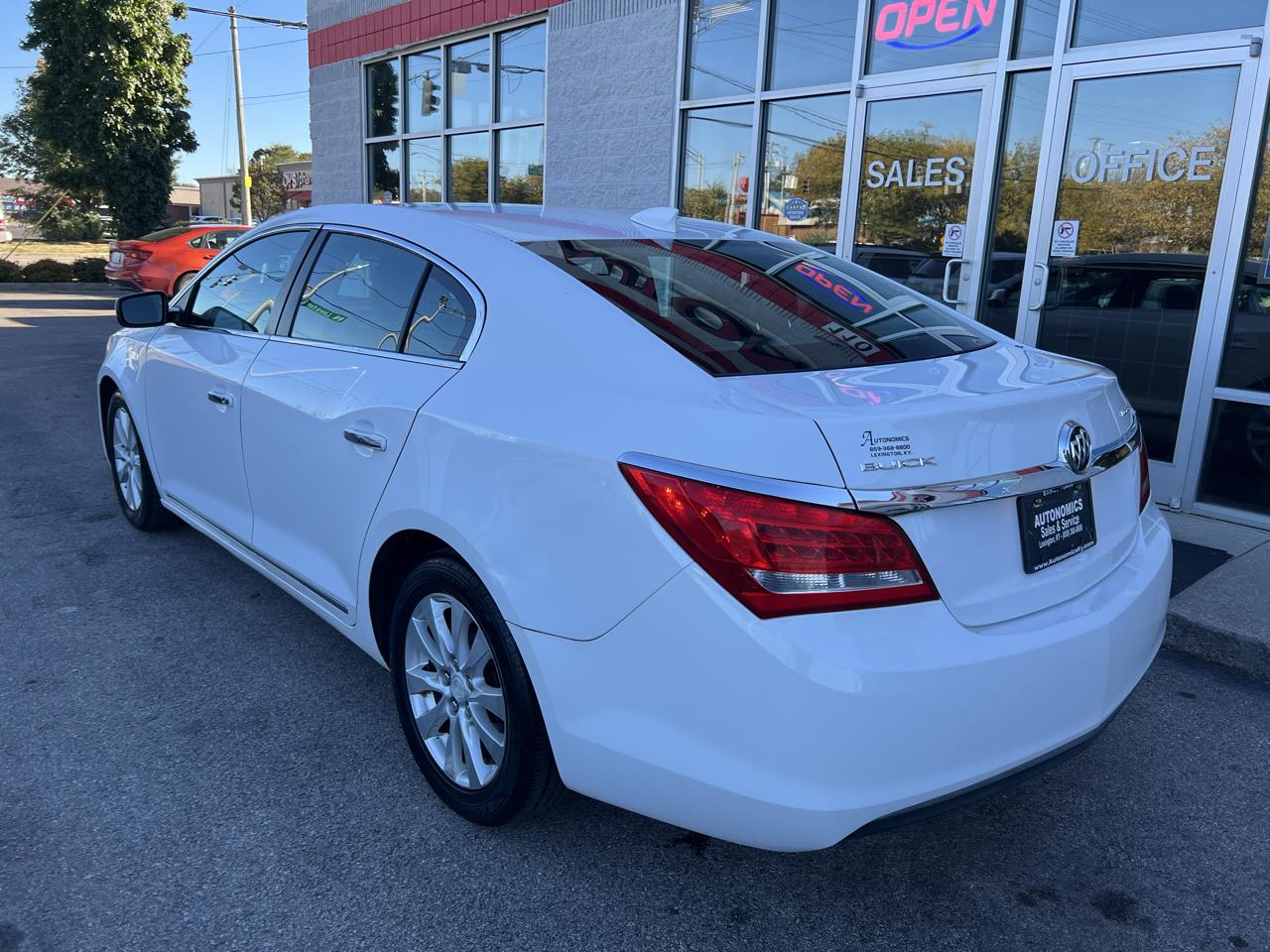 Buick LaCrosse 4dr Sdn Base FWD 2015