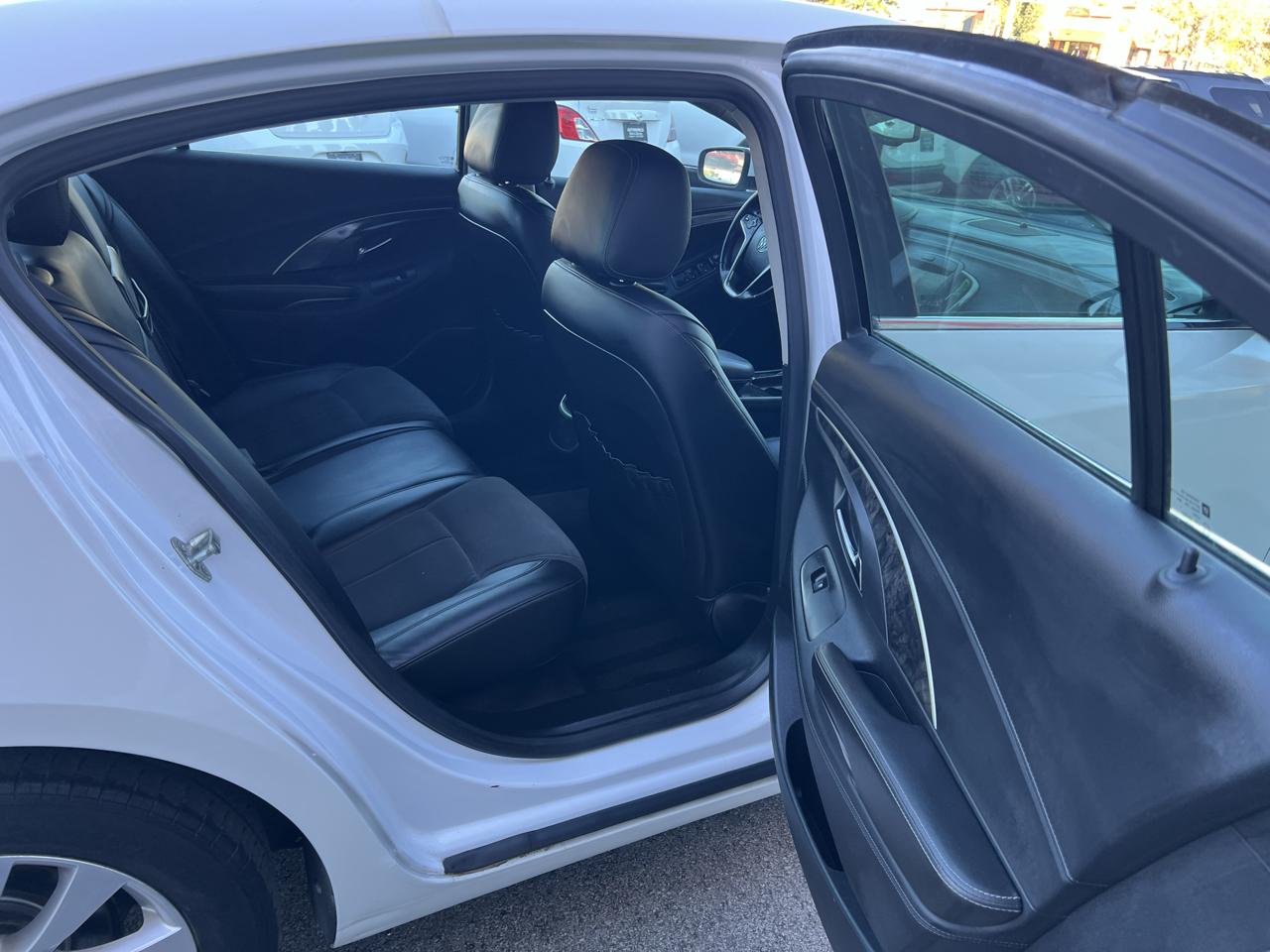 Buick LaCrosse 4dr Sdn Base FWD 2015