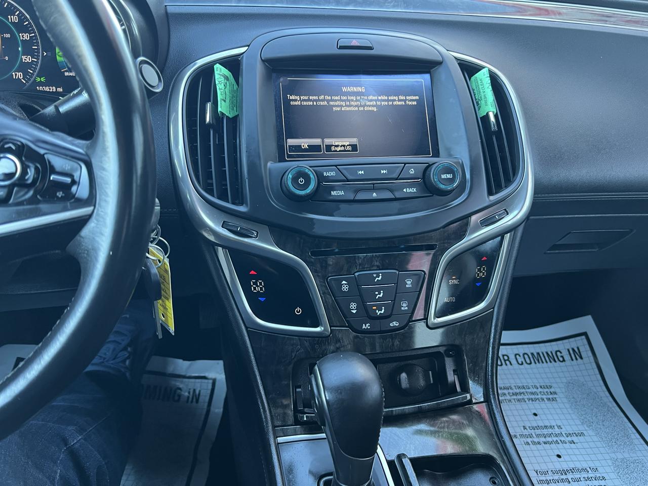 Buick LaCrosse 4dr Sdn Base FWD 2015