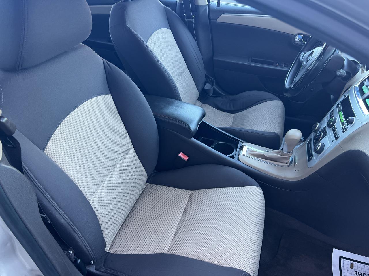 Chevrolet Malibu 4dr Sdn LS w/1FL 2012
