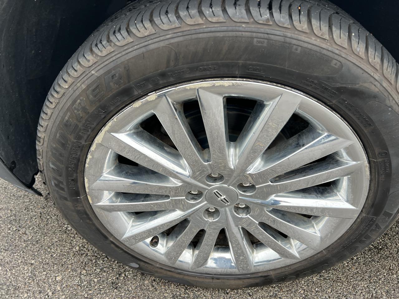 Lincoln MKX AWD 4dr 2013