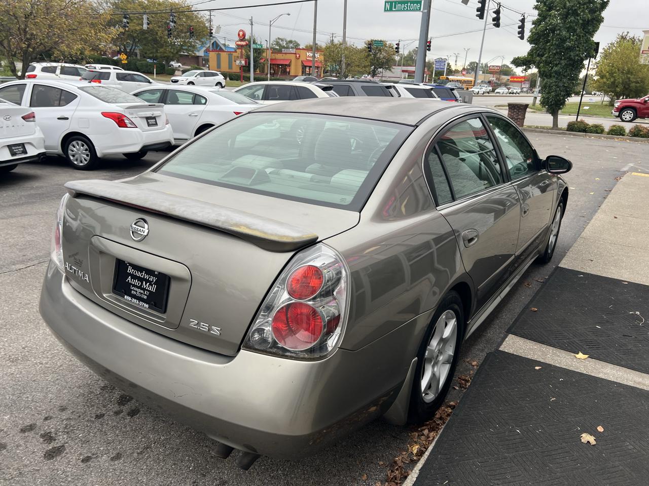 Nissan Altima 4dr Sdn I4 Auto 2.5 S 2005