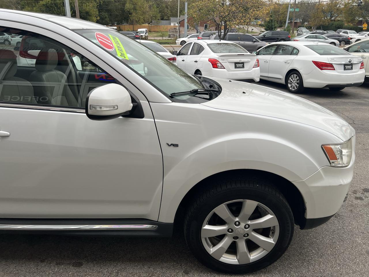 Mitsubishi Outlander 2WD 4dr XLS 2011