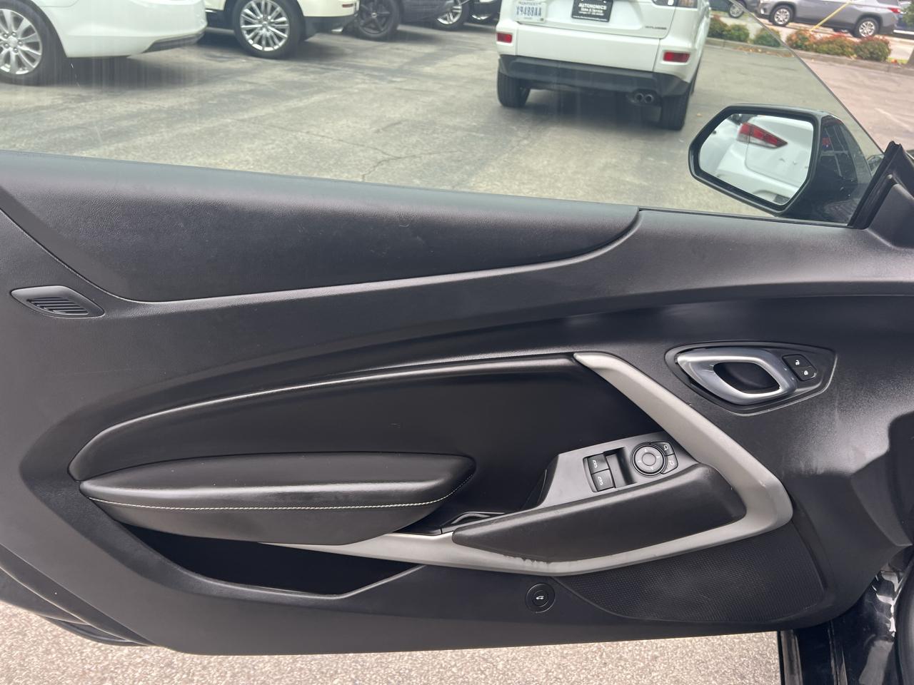 Chevrolet Camaro 2dr Cpe 1LT 2018