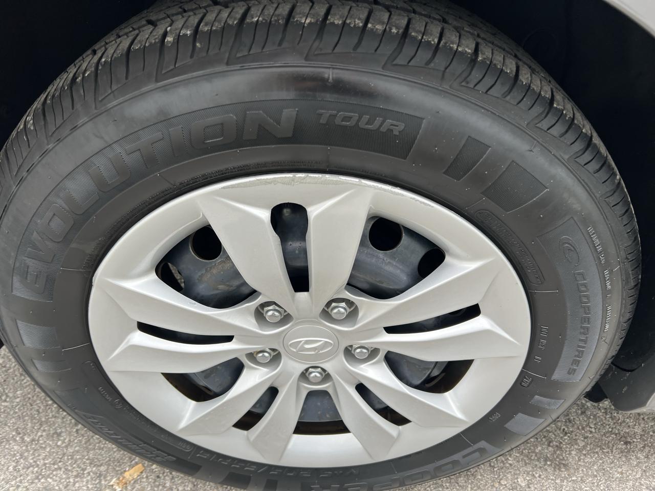 Hyundai Sonata 2.4L 2012