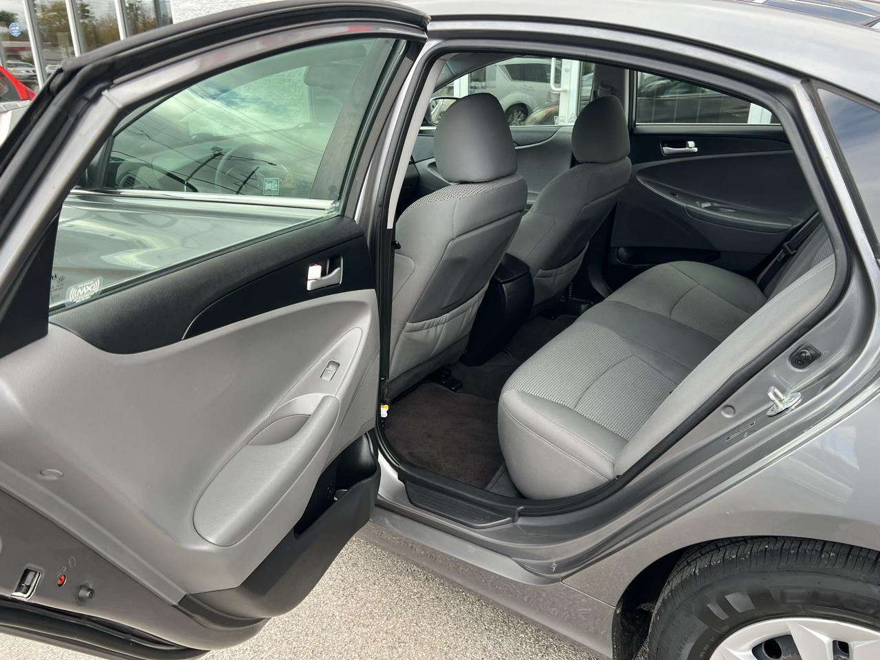 Hyundai Sonata 2.4L 2012