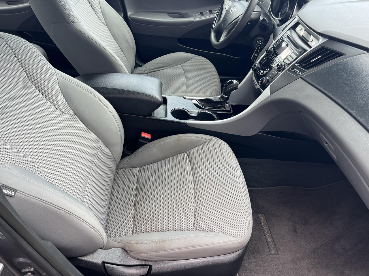 Hyundai Sonata 2.4L 2012