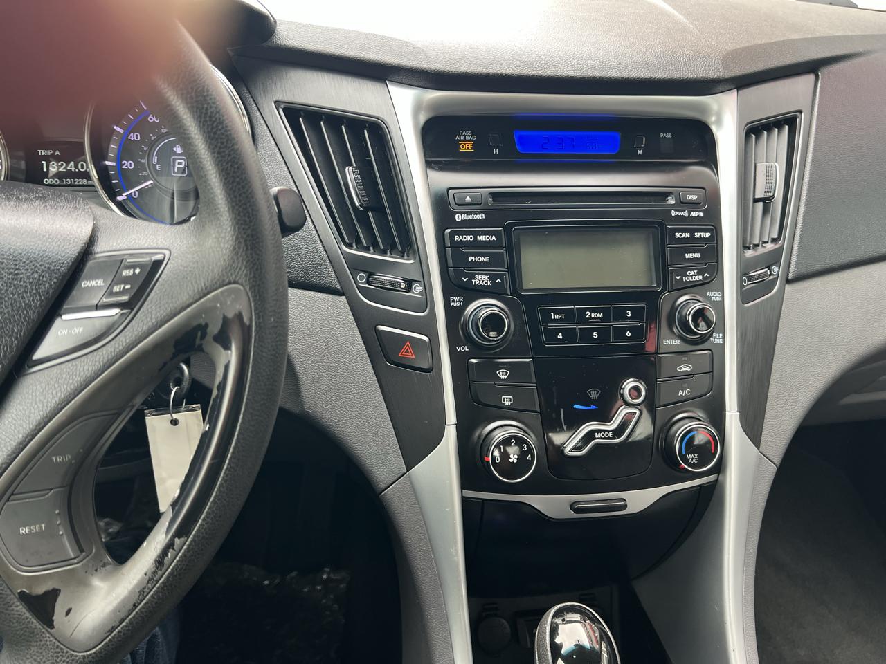 Hyundai Sonata 2.4L 2012