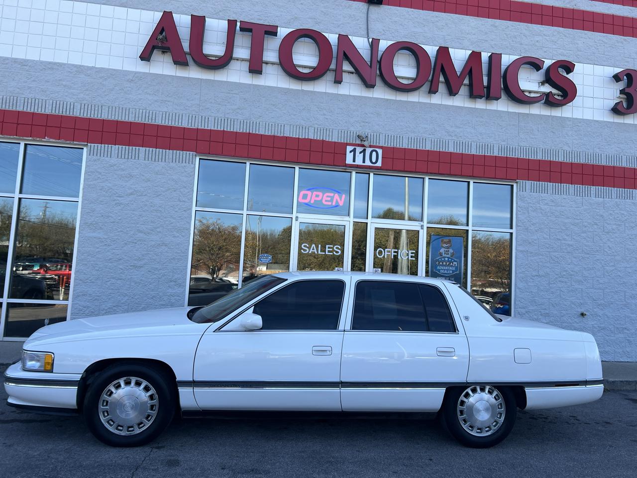 Cadillac DeVille 4dr Sdn 1996