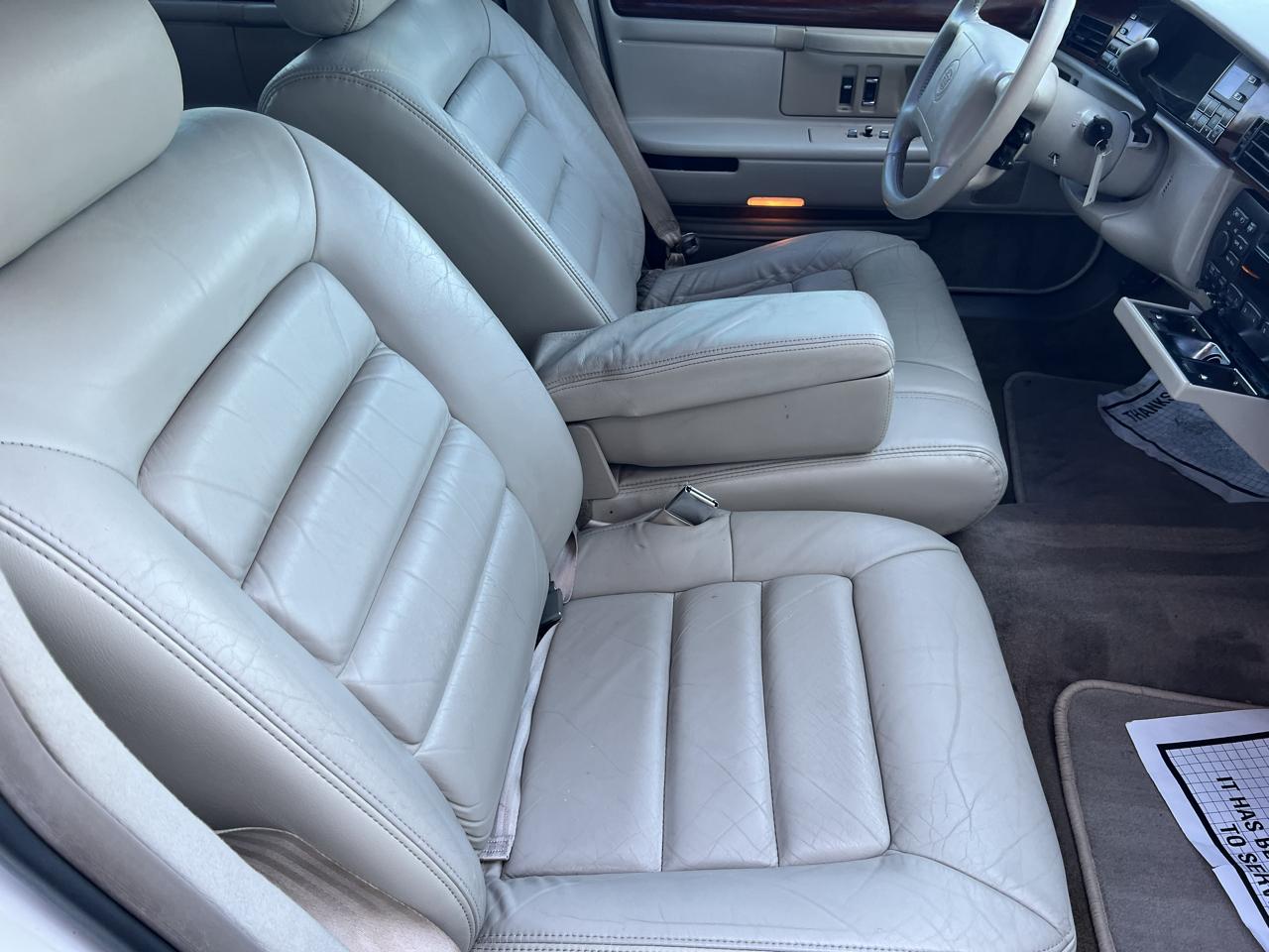 Cadillac DeVille 4dr Sdn 1996