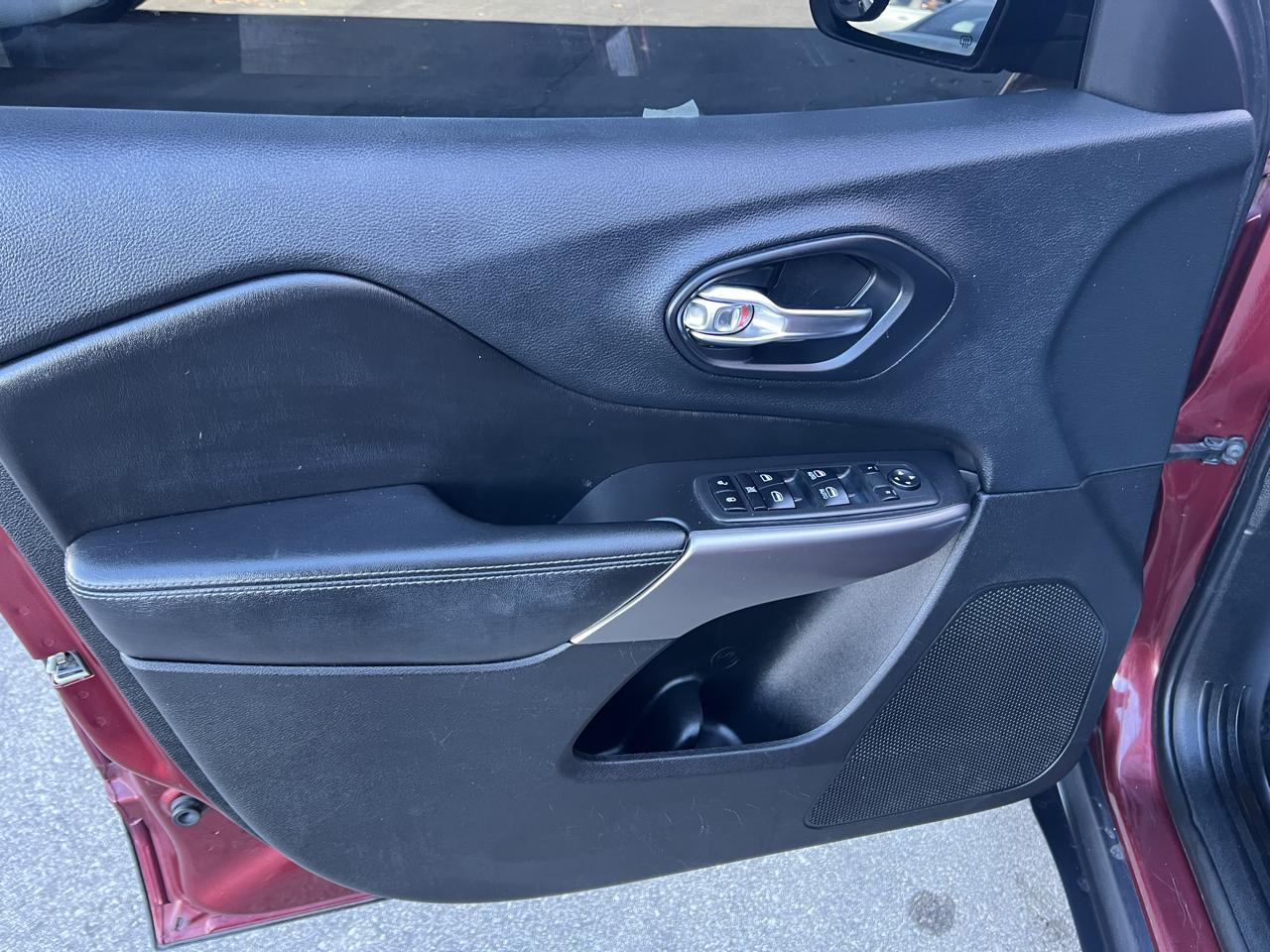 Jeep Cherokee Latitude Plus 4x4 2019