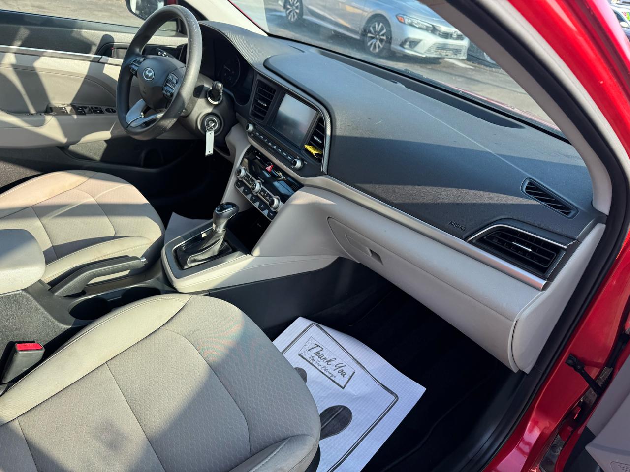 Hyundai Elantra SEL IVT 2020