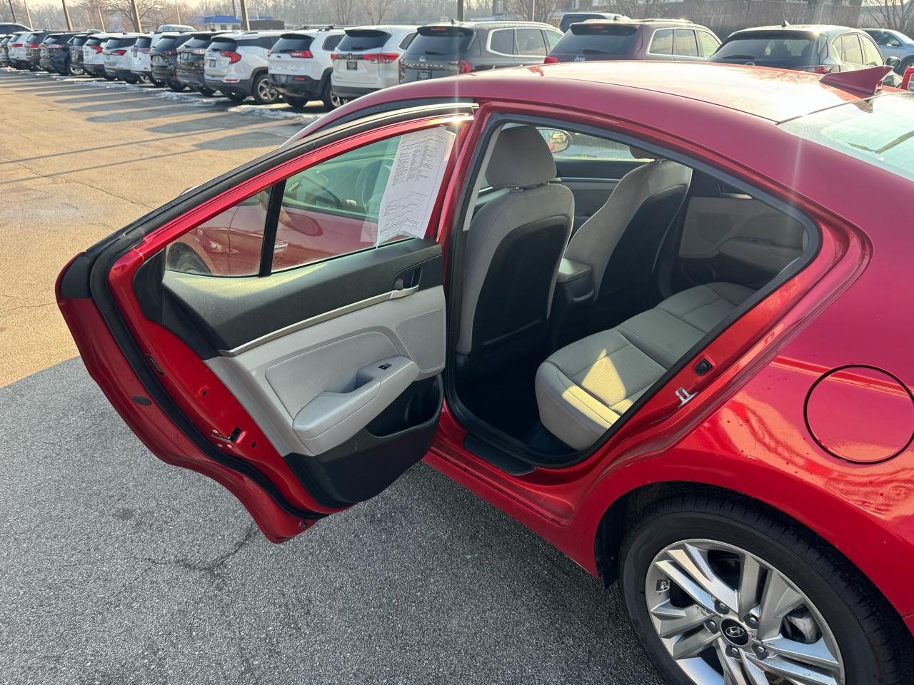 Hyundai Elantra SEL IVT 2020