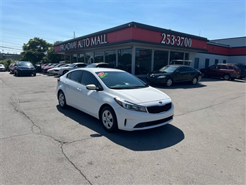 2017 Kia Forte LX Manual