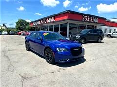 2019 Chrysler 300  2019 Chrysler 300