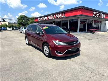 2019 Chrysler Pacifica Touring L FWD